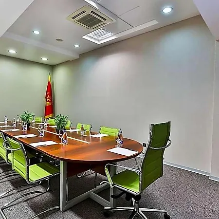 Kings Park 4* بودغوريتْسا